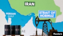 Ормуз кысыгы Перс булуңун Араб деңизине, андан ары Инд океанына чыгарат