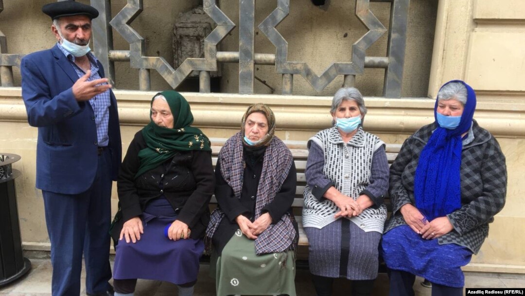 Natiq Məhəmmədsoyun həbs olunmasına etiraz edirlər