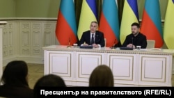 Попри те, що Україна так і не почала отримувати обіцяні 90 млрд євро від ЄС, як запевняє Зеленський, на сьогодні кошти на зарплати, фінансування армії та пенсії є
