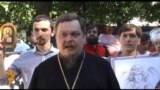 Православные "против", ЛГБТ "за": параллельные акции