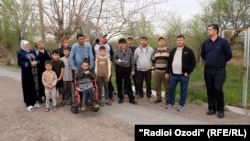 Сокиноне, ки аз гирифтани заминашон норозианд