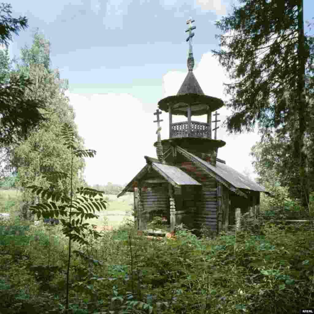 Russia's Vanishing Wooden Churches #36