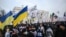 Протестувальники, зокрема, вимагають, щоб парламент ухвалив законопроєкти про спрощену систему оподаткування малого і середнього бізнесу, а також відклав обов’язкове використання касових апаратів для фізичних осіб-підприємців (ФОПів)