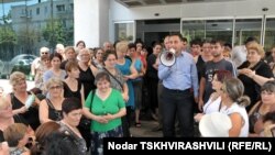 გარემოვაჭრეთა საპროტესტო აქცია თბილისის მერიასთან