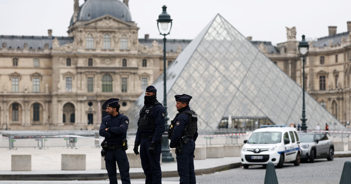 ფრანგებს ლუვრიდან ქურდებმა “საოჯახო ნივთები” მოჰპარეს