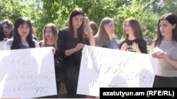 Armenia -- Students of Shirak State University boycott classes in Gyumri, 26Sept2017.