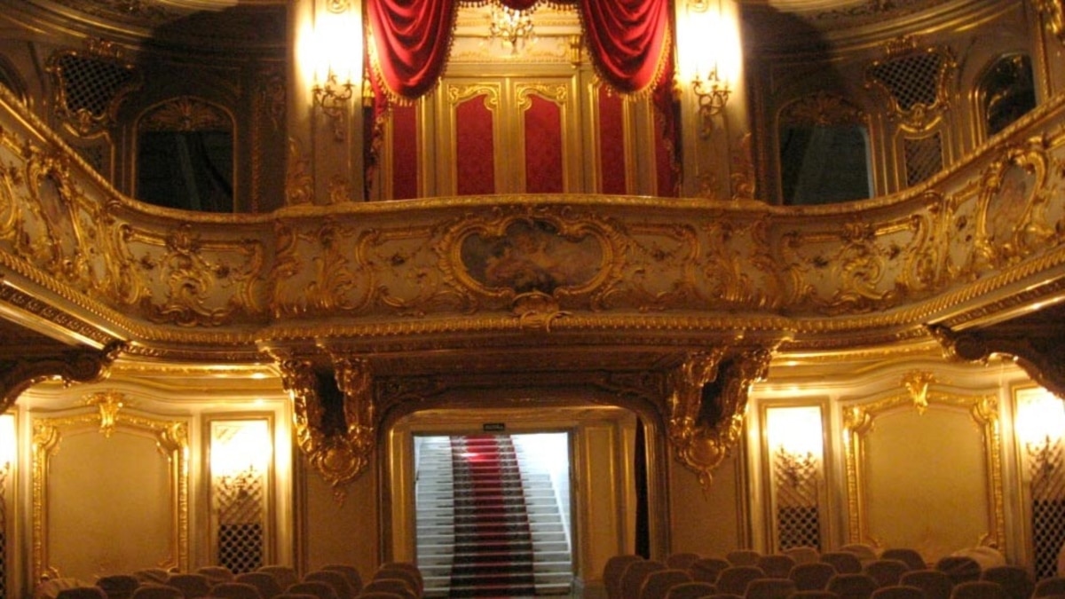 Колдовство театра