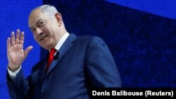بنیامین نتانیاهو، نخست‌وزیر اسرائیل می‌گوید پیامد دور نخست تحریم‌ها که در تابستان بازگشتند «همین الان هم احساس می‌شود»