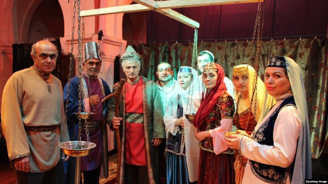 YUĞ Teatrı 