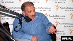 Ադրբեջանցի լրագրող Ռաուֆ Միրկադիրովը հարցազրույց է տալիս «Ազատության» ադրբեջանական ծառայությանը, արխիվ