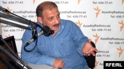 Azerbaijan – Journalist Rauf Mirkadirov at the RFE/RL studio in Baku, 14Sep2009