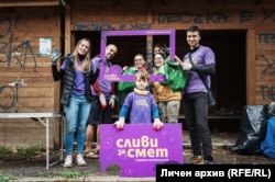  На един от сборните пунктове по време на акцията за разчистване на Витоша 