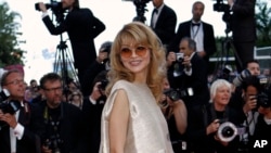 Gulnara Karimova a franciaországi Cannes-ban 2010. május 22-én