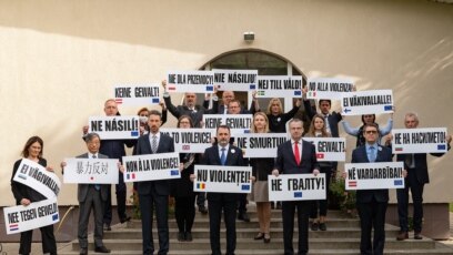 Зь якіх краінаў Беларусь адкліча амбасады?