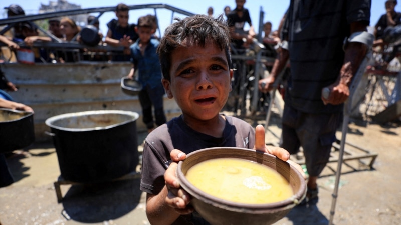 Israelul permite din nou țărilor străine să parașuteze ajutoare în Gaza 
