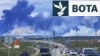 Ukraina thotë se ka goditur dhjetëra aeroplanë bombardues me rreze të gjatë veprimi në të gjithë Rusinë, me dronë që ishin futur tinëz përmes kamionëve, dhe më pas ishin lëshuar nga lokacione të afërta.