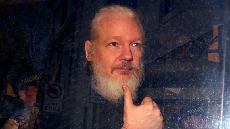 Assange osuđen na 50 sedmica zatvora