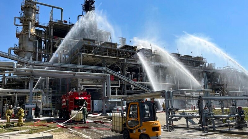 'Reuters': Ukrayna dronlarının hücumlarına görə Rusiyanın neft emalı 17 faiz azalıb