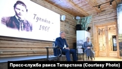 Рустам Минниханов во время торжественных мероприятий в честь Дня татарского языка и 140-летия татарского поэта Габдуллы Тукая, Казань, 26 апреля 2026 года