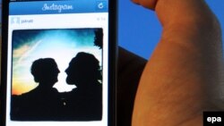 11 березня генпрокуратура Росії зажадала від Роскомнагляду обмежити доступ до Instagram