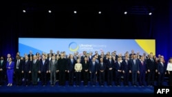Учасники Конференції з відновлення України, серед яких є прем'єр-міністр України Юлія Свириденко, прем'єр-міністр Польщі Дональд Туск