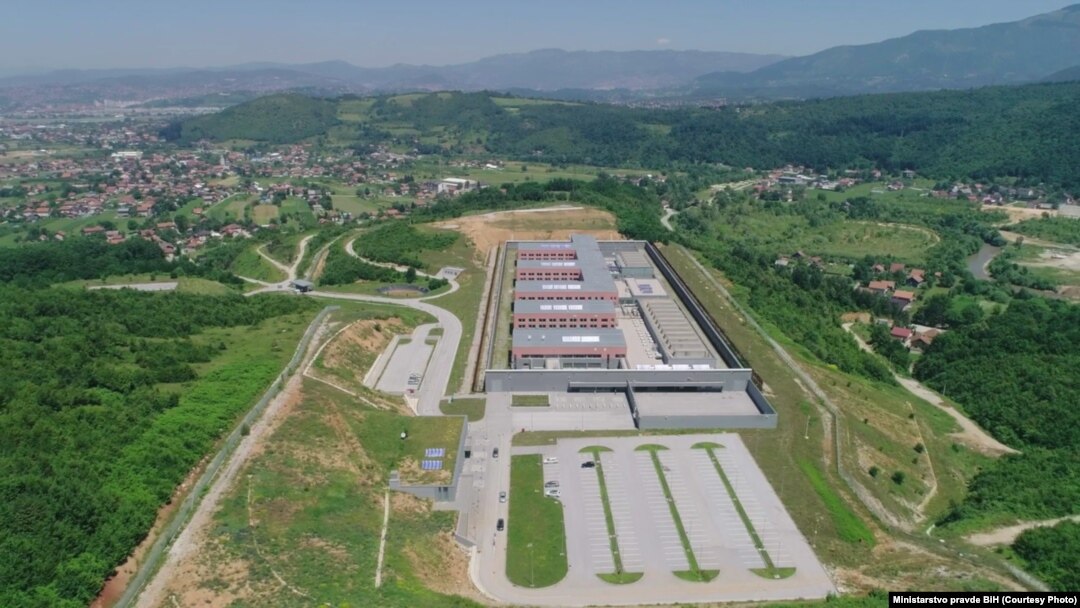 Kompleks je smješten u Istočnom Sarajevu u naselju Vojkovići