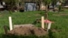 GRAB-Ukrainians Bury Relatives In Backyards As Russian Attacks On Pokrovsk Continue