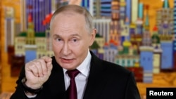 Аналітики зазначають, що Путін спробував превентивно перекласти провину на Європу за відмову Росії від будь-яких варіантів мирного плану