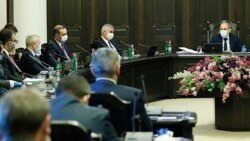 Armenia -- Prime Minister Nikol Pashinian chairs a cabinet meeting, Yerevan, May 21, 2020.