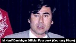 حنیف دانشیار