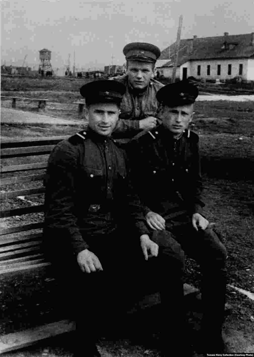 An undated photograph shows Vorkuta camp guards. Guards were most often recruited on three-year contracts after completing their basic military service. Regulations allowed guards to shoot without warning any prisoner who strayed outside the designated work zone or too near a camp fence.