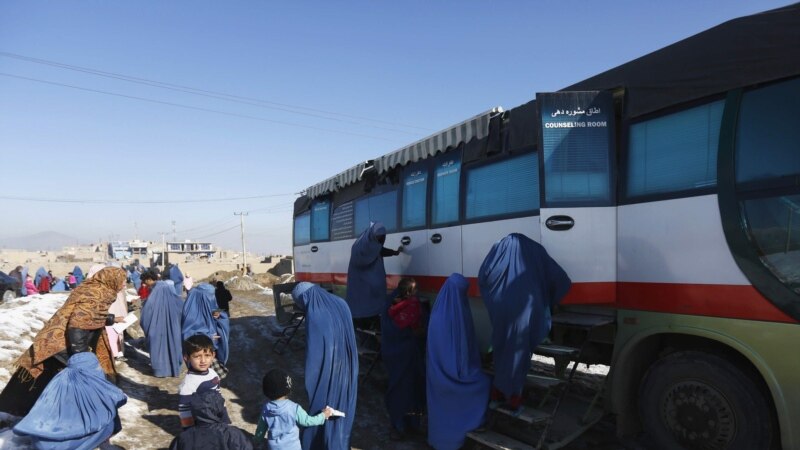 ډبليو‌اف‌پي: افغانستان کې مو ۱۱۵ ګرځنده روغتيايي کلينيکونه تړل شوي دي