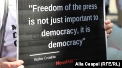 „Libertatea presei nu este importantă doar pentru democrație, este democrația însăși.”