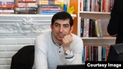 "Bakumoz" kitab evinin rəhbəri Fərid Kərimov.