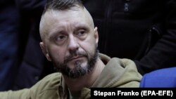 17 липня Печерський районний суд Києва залишив під вартою Андрія Антоненка ще на два місяці