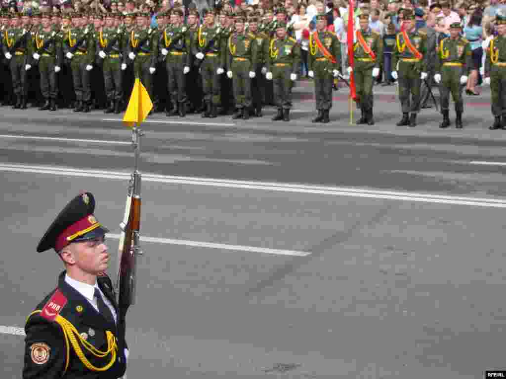 Цьогорічний парад Перемоги був наймасштабнішим за всю історію Незалежної України.