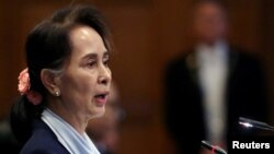 آنگ سان سو چی، رهبر ملکی منتخب میانمار