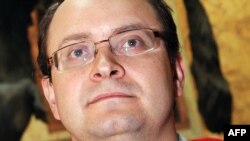 Белорусский оппозиционный политик Алесь Михалевич в Праге. 11 апреля 2011 года.