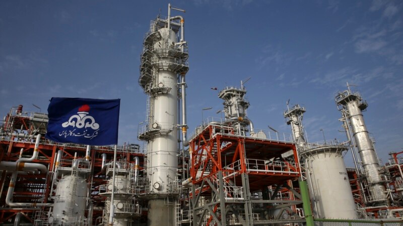 توافق جمهوری اسلامی برای تمدید قرارداد صادرات گاز به عراق با وجود بحران کسری گاز در ایران