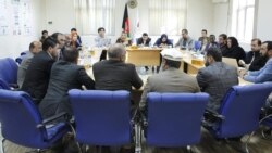 اعضای کمیسیون مستقل انتخابات در یک نشست رسمی