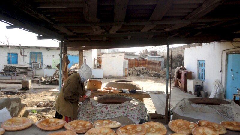 Benziniň gymmatlamagy adamlaryň un, çörek aladasyny güýçlendirýär