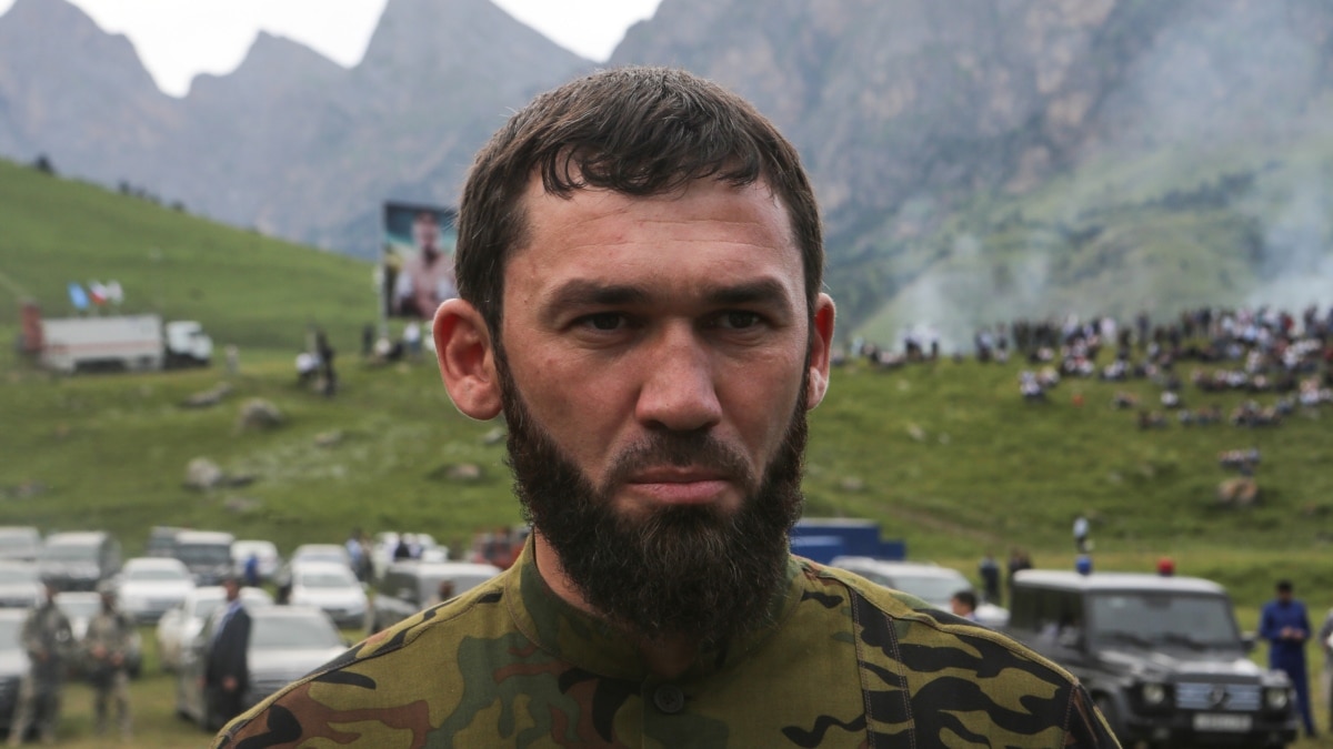 Реферат: Общественные деятели Чечни