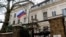 Бинои Сафорати Русия дар Лондон.