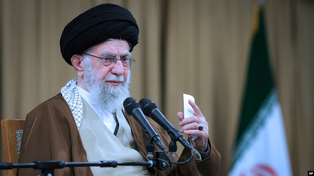 Lãnh tụ tối cao Iran Ayatollah Ali Khamenei đã bác bỏ đề xuất đàm phán hạt nhân của Hoa Kỳ (ảnh lưu trữ).