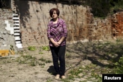 Snjezhana Malak në Vukovar. Ajo është njëra nga gratë që u përdhunuan në këtë qytet në vitin 1991 dhe që vendosi të flasë publikisht për këtë ngjarje.