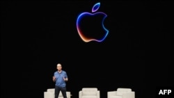 تیم کوک، مدیر عامل اپل در کنفرانس سالانه توسعه‌دهندگان در سراسر جهان اپل (WDC) در کوپرتینو، کالیفرنیا. دوشنبه ۲۱ خرداد
