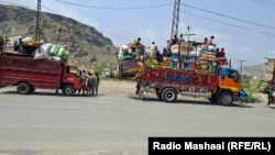 آرشیف، اخراج دارنده‌گان افغان کارت‌های «پی او آر» از پاکستان به افغانستان