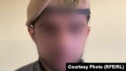 پولیس بازداشت شده کمیساری بندر تورخم که یکتن از مسافران را لت‌وکوب کرده بود.
