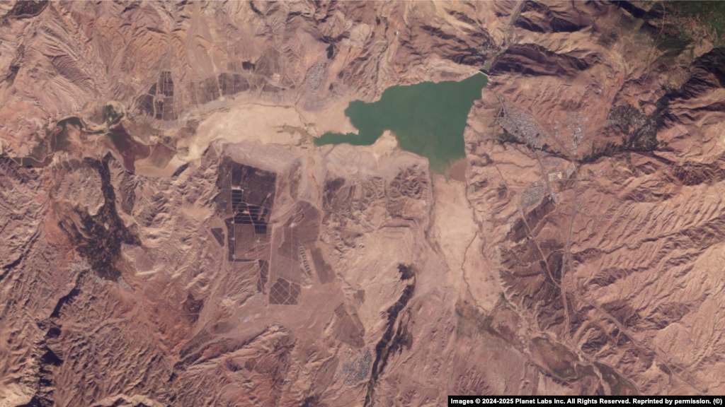 Sefid Rud Dam: Spanning the Sefid Rud River in Gilan Province, this dam irrigates vast agricultural lands and sustains millions across Iran's fertile northern plains.