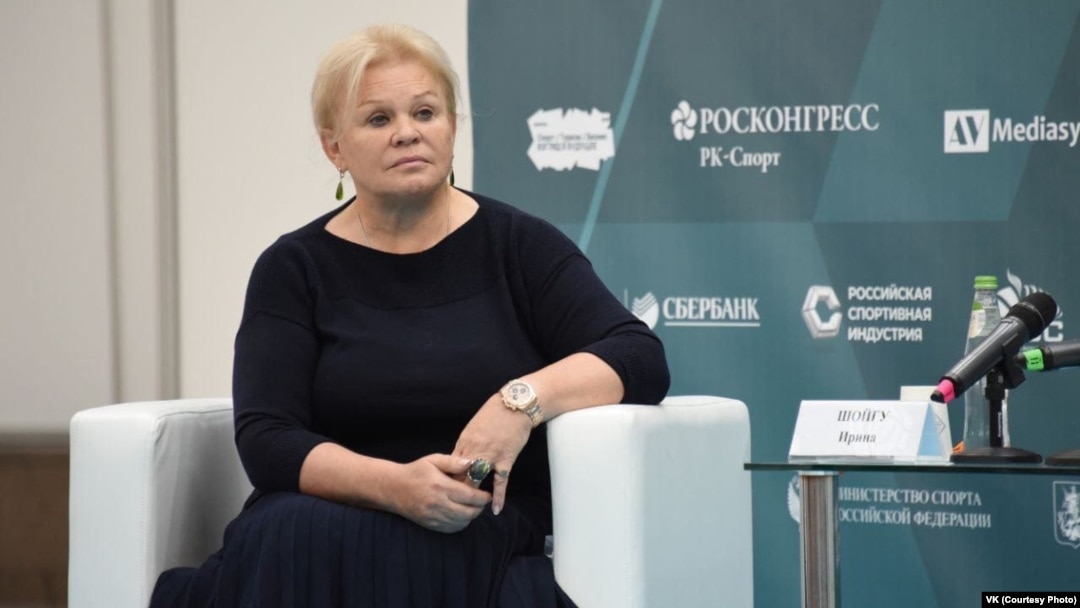 Жена экс-министра обороны Ирина Шойгу на форуме "Живу спортом"